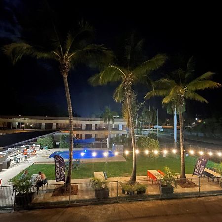 Pine Tree Motel Кэтрин Экстерьер фото