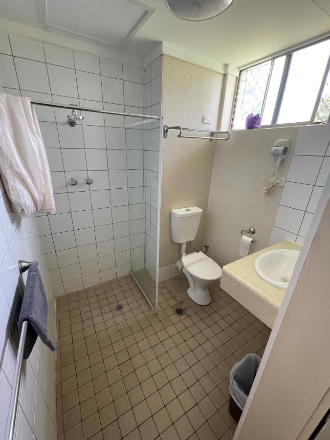 Pine Tree Motel Кэтрин Экстерьер фото