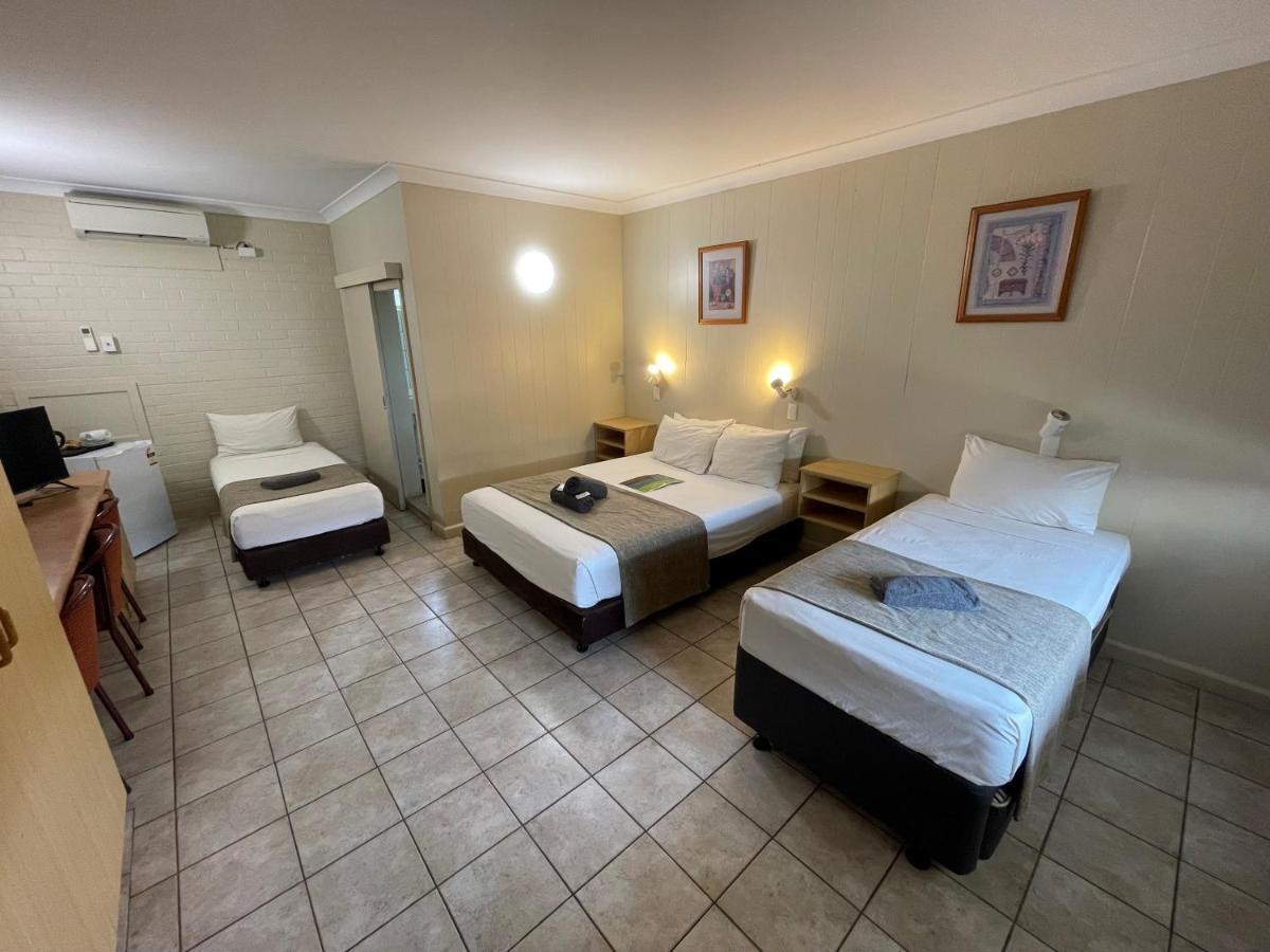 Pine Tree Motel Кэтрин Экстерьер фото