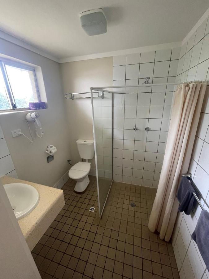 Pine Tree Motel Кэтрин Экстерьер фото